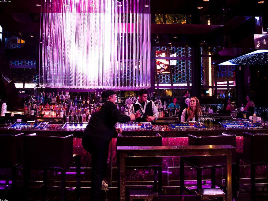 ការយល់ដឹងអំពីប្រាក់រង្វាន់នៅក្នុងកាស៊ីណូអនឡាញ